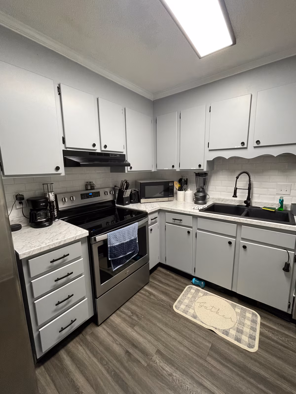 Modern 3BR Apartment Near I-85